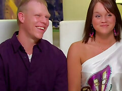 Neue Swinger beginnen, Anziehung und sexuelle Verbindung zu fühlen. Neue Swinger beginnen, Anziehung und sexuelle Verbindung mit einigen Menschen aus der swinger-Gruppe in Ihrem ersten treffen zu fühlen