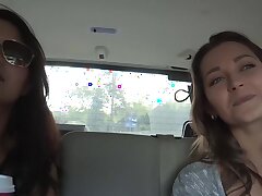 TwistedVisual - Dani Daniels Lesben Arsch Essen Auto ParkplatzSex