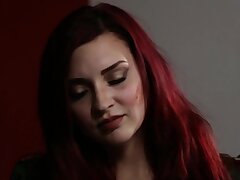 Tätowierte Stiefmutter Tests heraus Söhne Big Dick