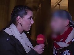 Big tits milf liebt es, in Autos zu ficken. Erstaunliche deutsche MILF mit großen Titten genießt das Ficken im Auto. Sexy Reifen mit einem großen Arsch liebt saugen und deepthroating einen Schwanz. Hottie bekommt ihre getrimmte Muschi in verschiedenen Pos