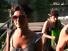 Peek Mädchen erste echte outdoor-sex. Für unsere echten live - porno-videos wählen wir nur echte Pick-up-Küken aus Straßen und parks der Stadt. Ich wünschte, es war einfach, aber leider braucht es Zeit, zu verführen girls zu etwas wirklich schmutzig. Ich