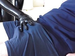 Beauty Mädchen mit langen Latex Handschuhe