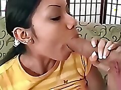 Inderin - erstes Mal mit einem Riesenschwanz