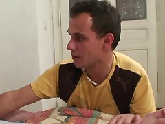 Er Doggy fickt Oma 70 Jahre alt