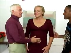 alte Mann, eine Frau und jungen schwarzen Kerl