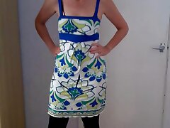 mrs 334455 bekommt einen Quickie beim Versuch Kleidung auf