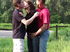 Gewagte öffentliche Gruppe sex gangbang Dreier Orgie TEIL 1